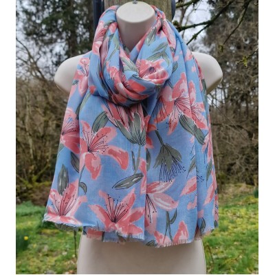 Lilies (Powder Blue / Pink)